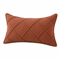 Rechteckiges Dekokissen 50 x 30 cm aus Textil in Terrakotta mit Rautenstruktur